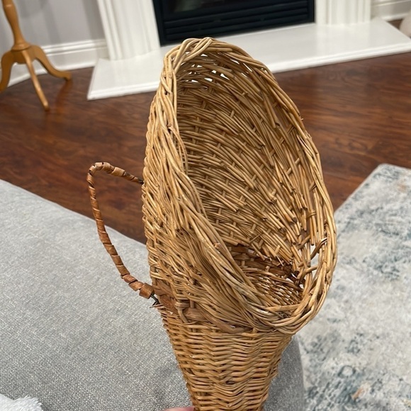 VINTAGE woven cornucopia - Picture 2 of 5